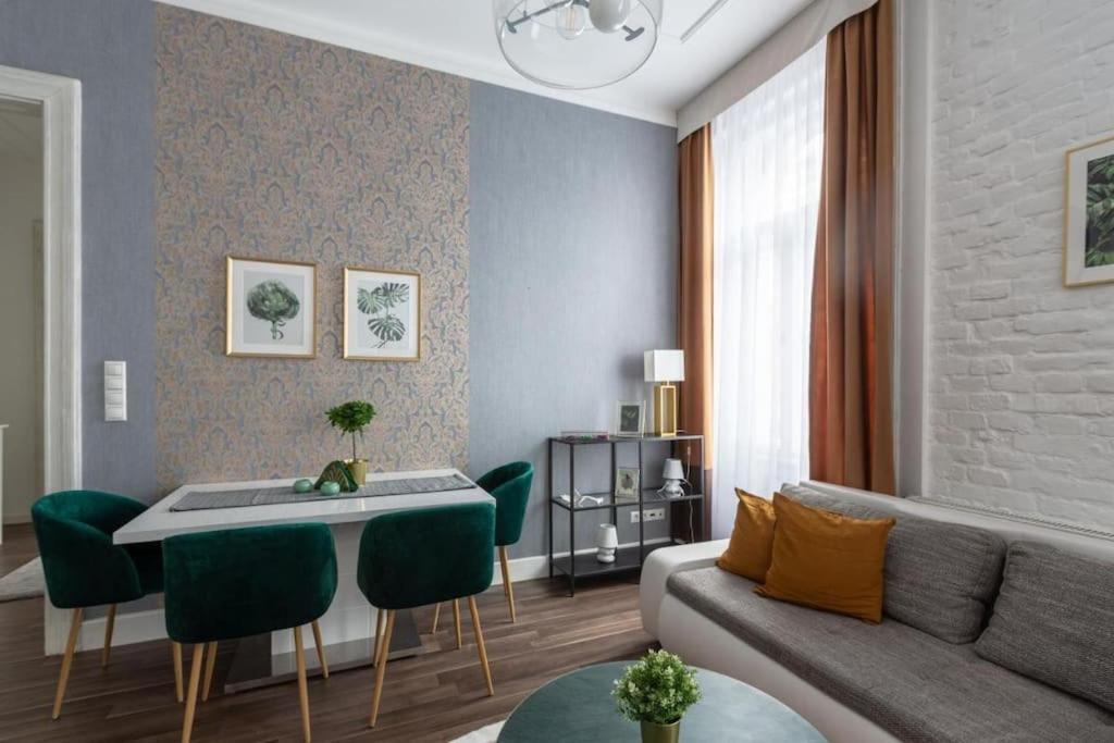 Chic, Captivating Space Near Opera House Budapest Kültér fotó